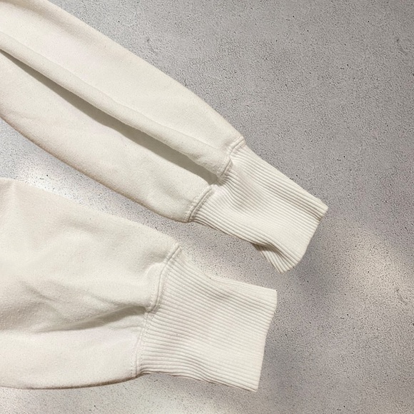 HOLLISTER WHITE OFF THE SHOULDER TOP - Picture 4 of 4